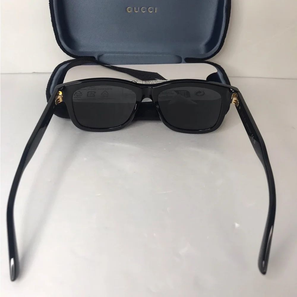 New - 💯 Authentic Gucci Grey Square Men's Sunglasses GG0824S 005